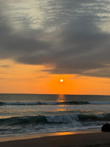 Inicio hostal hump back int puerto lopez ecuador arcoiris atardecer3