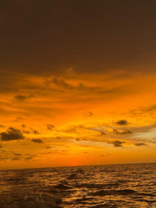 Inicio hostal hump back int puerto lopez ecuador arcoiris atardecer4