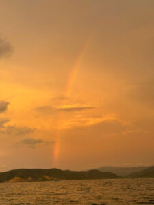 Inicio hostal hump back int puerto lopez ecuador arcoiris atardecer5