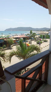 Inicio hostal hump back int puerto lopez ecuador arcoiris habitaciones19