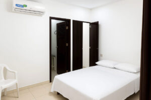 Inicio hostal hump back int puerto lopez ecuador arcoiris habitaciones5