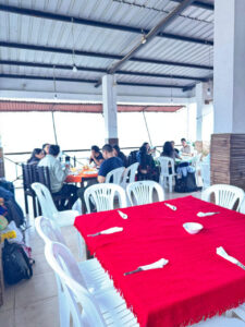 Inicio hostal hump back int puerto lopez ecuador arcoiris restaurante2